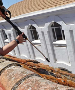Nettoyage toiture Eragny et entretien toiture 95